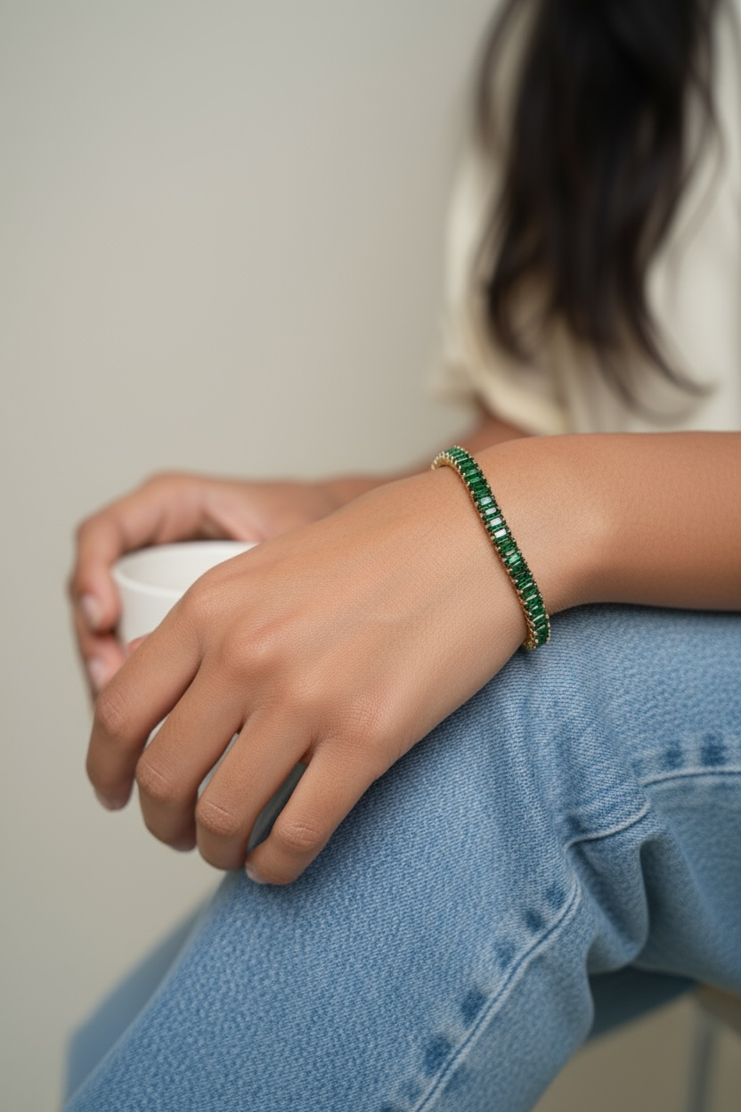 Esmera Chain Bracelet - Golden